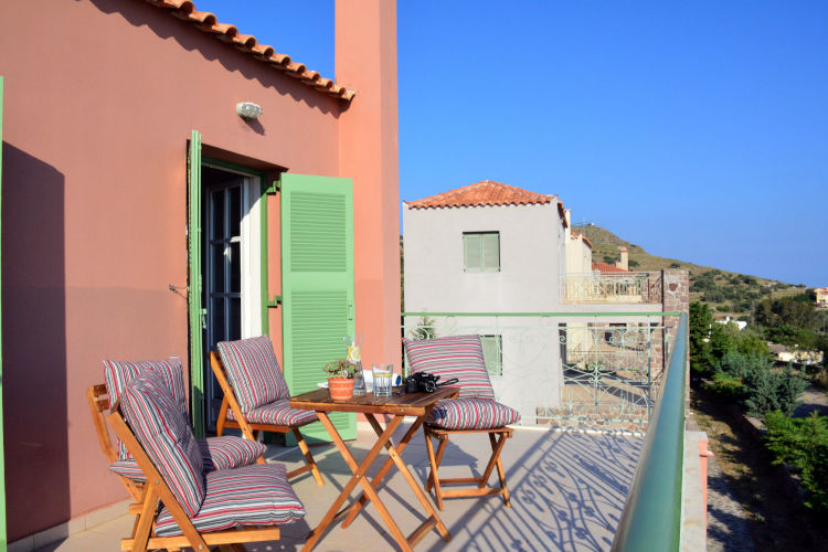 Aegina-Colors-Casa-Corallo-Aegina-by-UpGreat-Hospitality-balcony