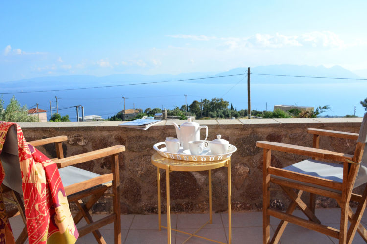 Aegina-Colors-Casa-Corallo-Aegina-by-UpGreat-Hospitality-fireplace