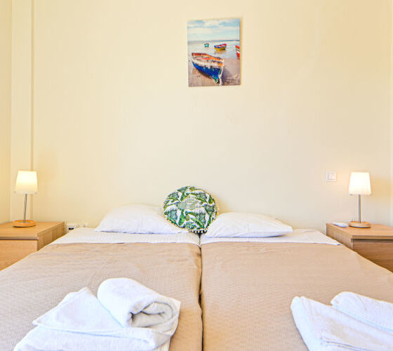 Aegina-Sunset-Villa-Calypso-Aegina-by-Upgreat-Hospitality-twin-beds